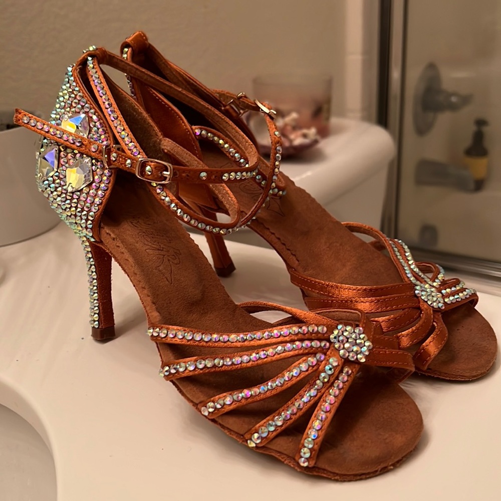Salsa shoes size 8